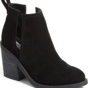 Steve Madden “sharini” suede bootie